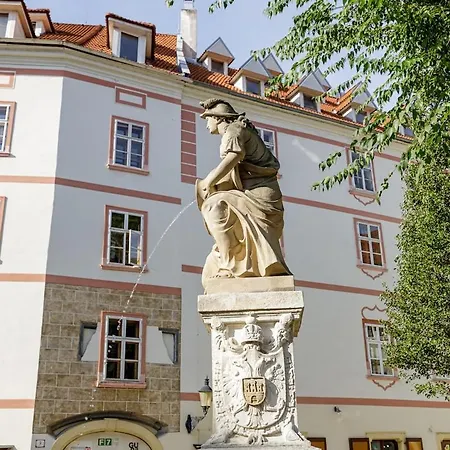 Main Square Views & In The Heart Of Old Town